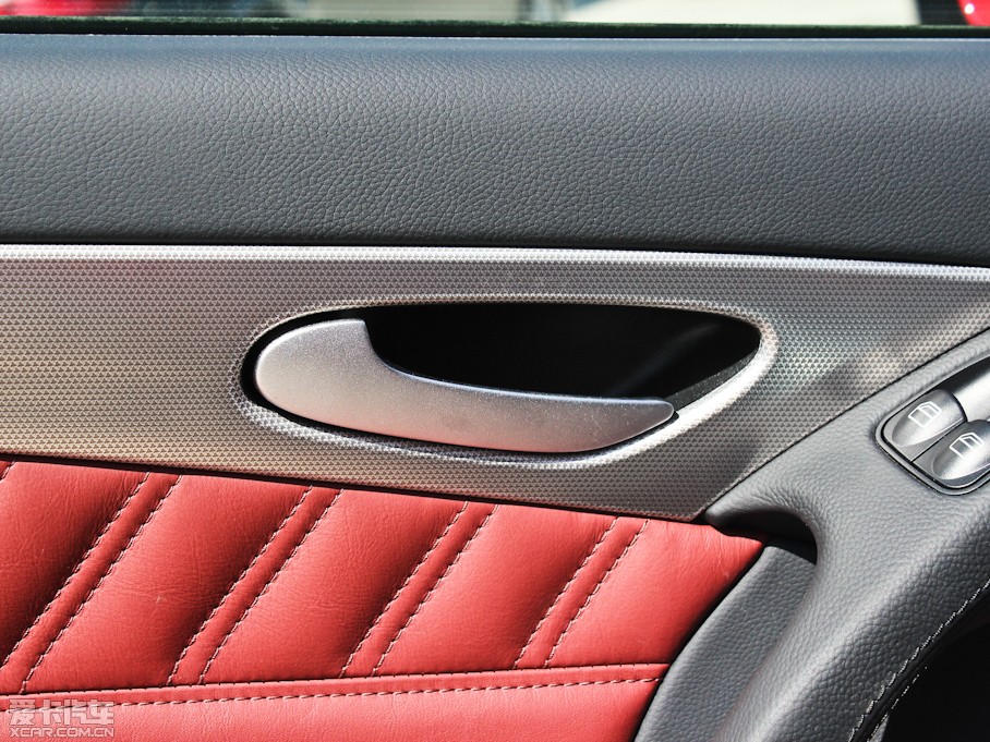 2011YSL SL 300 Grand Edition