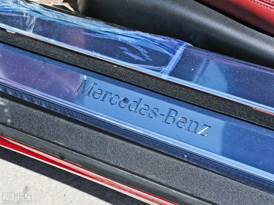 2011YSL SL 300 Grand Edition