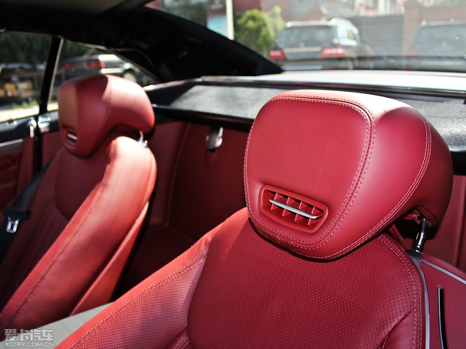 2011YSL SL 300 Grand Edition