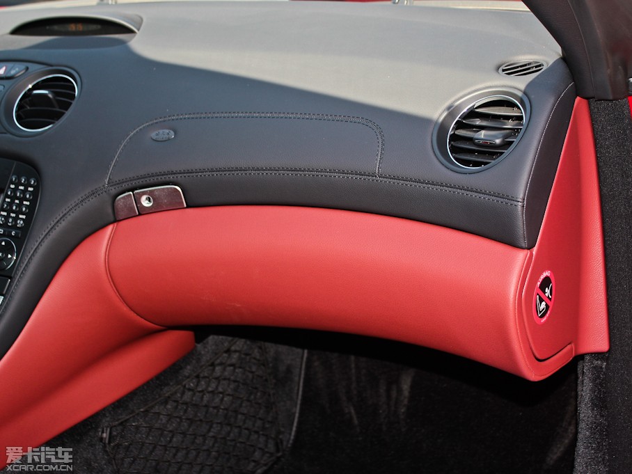 2011YSL SL 300 Grand Edition