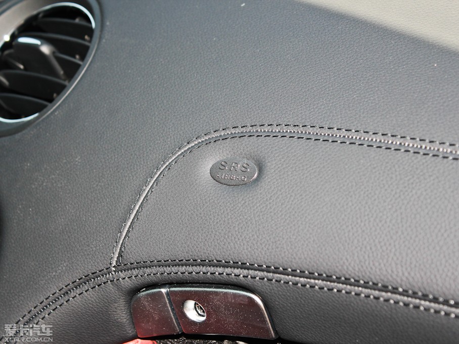 2011YSL SL 300 Grand Edition