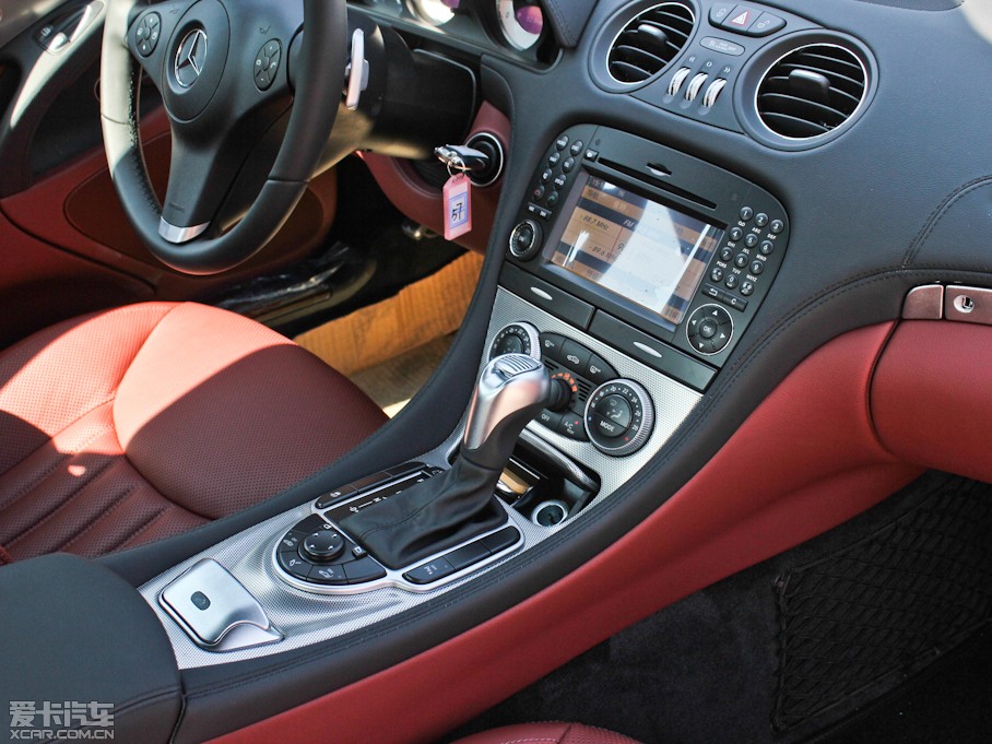 2011YSL SL 300 Grand Edition