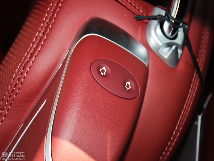 2011YSL SL 300 Grand Edition