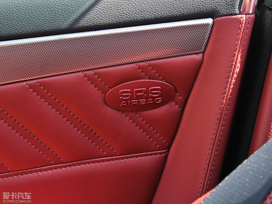 2011YSL SL 300 Grand Edition