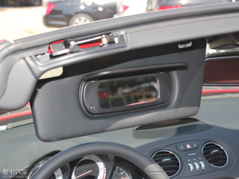 2011YSL SL 300 Grand Edition