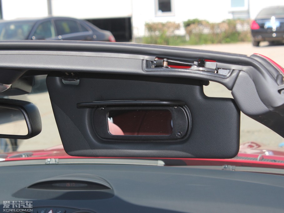 2011YSL SL 300 Grand Edition