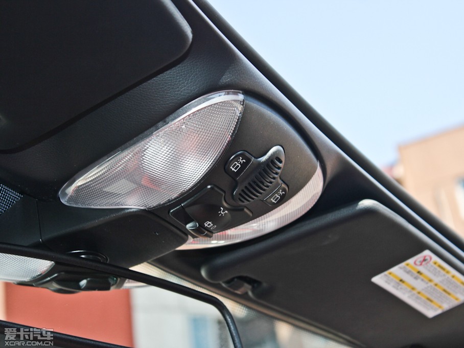 2011YSL SL 300 Grand Edition