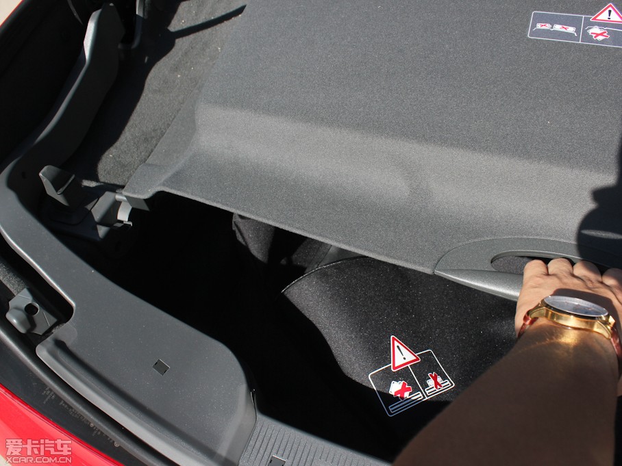 2011YSL SL 300 Grand Edition