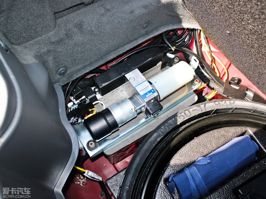 2011YSL SL 300 Grand Edition