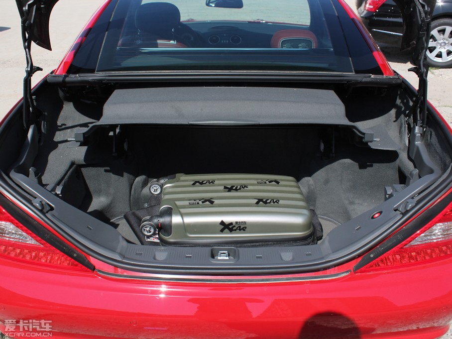 2011YSL SL 300 Grand Edition