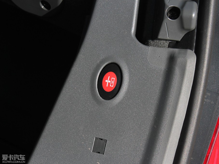 2011YSL SL 300 Grand Edition