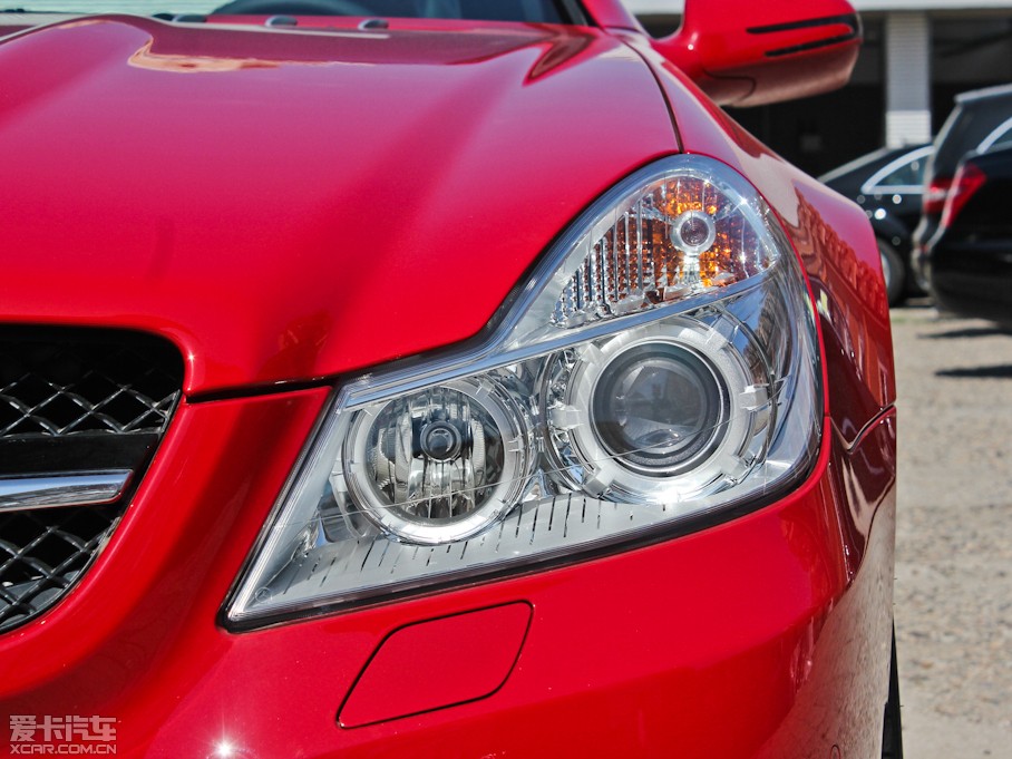 2011YSL SL 300 Grand Edition