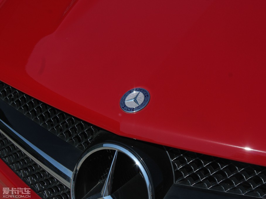 2011YSL SL 300 Grand Edition