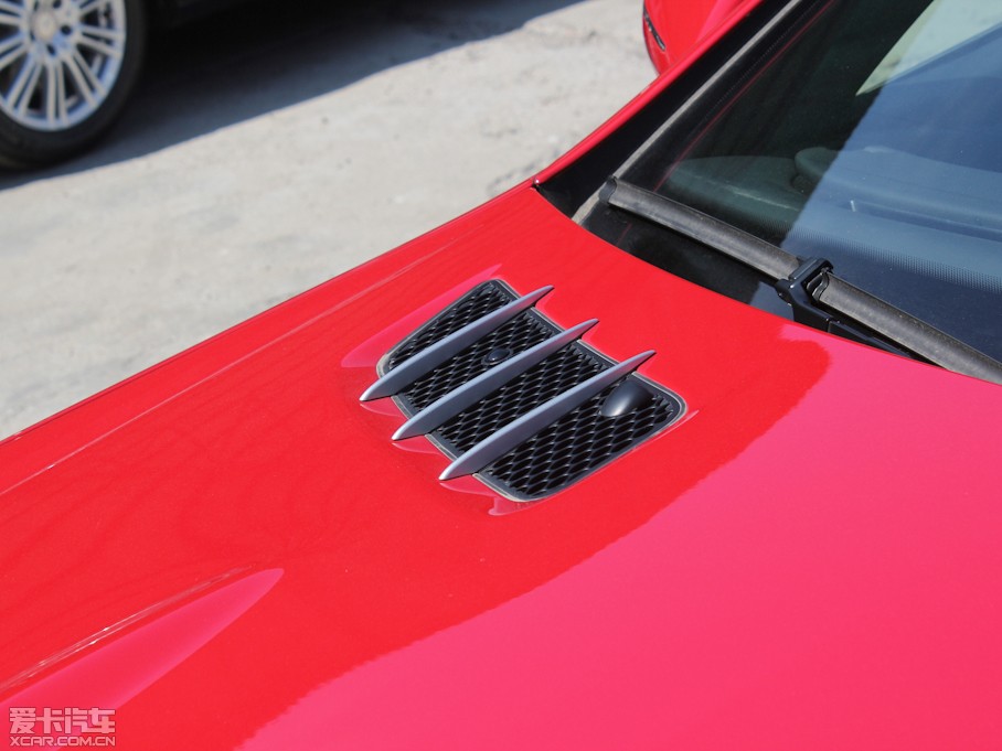 2011YSL SL 300 Grand Edition