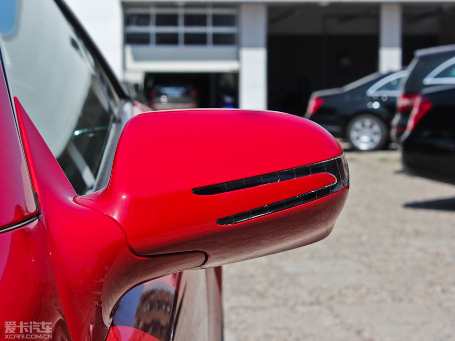 2011YSL SL 300 Grand Edition