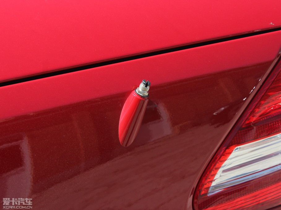 2011YSL SL 300 Grand Edition