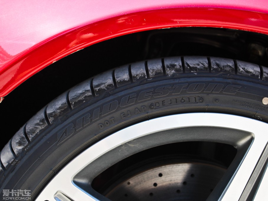 2011YSL SL 300 Grand Edition