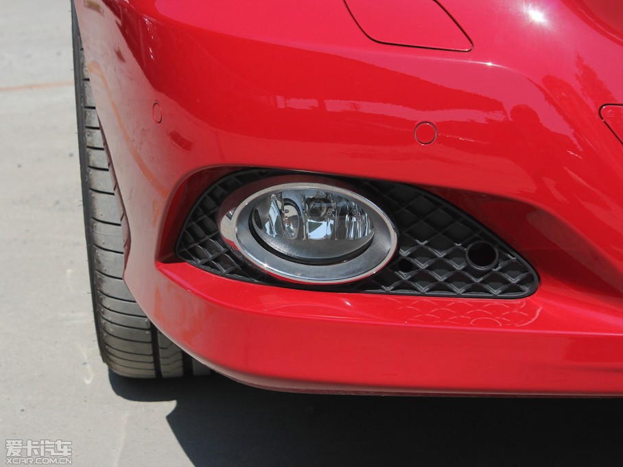 2011YSL SL 300 Grand Edition