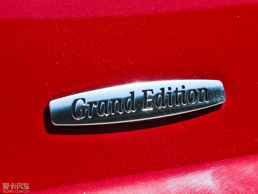 2011YSL SL 300 Grand Edition