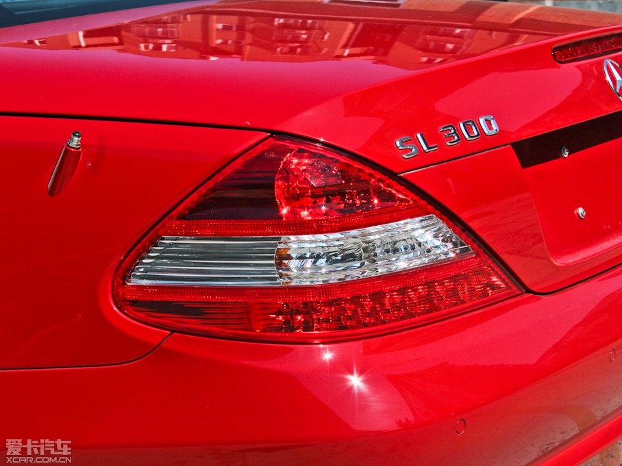 2011YSL SL 300 Grand Edition