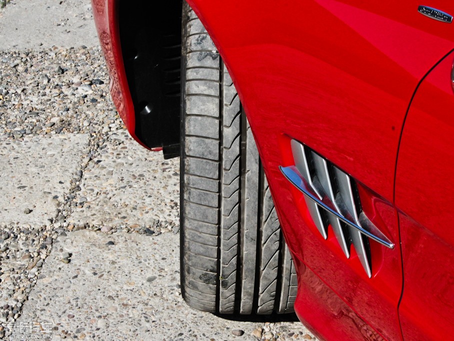 2011YSL SL 300 Grand Edition