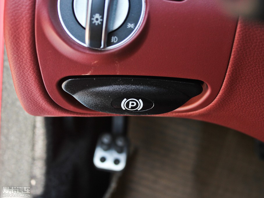 2011YSL SL 300 Grand Edition