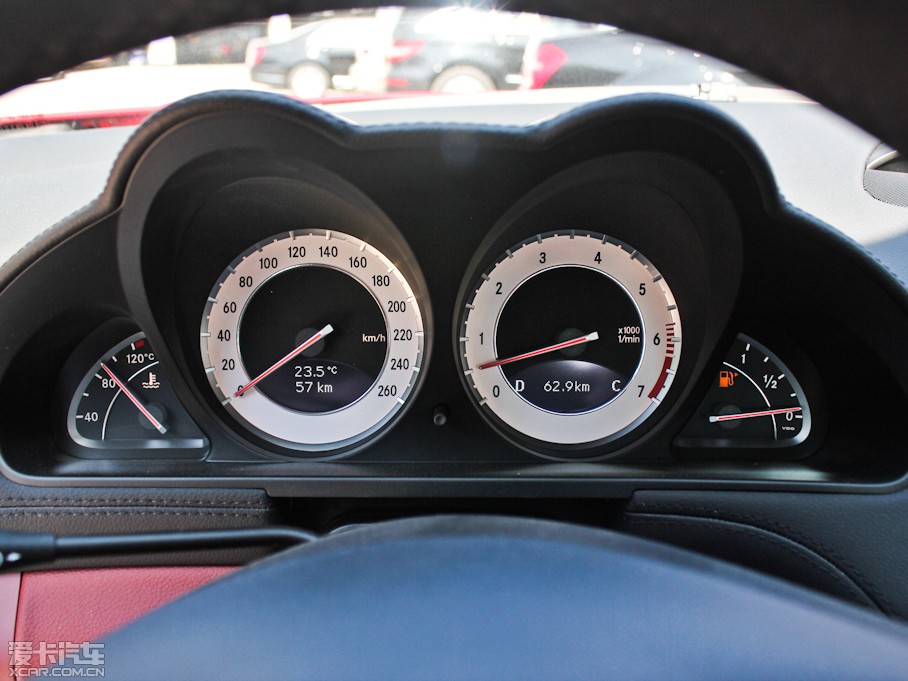 2011YSL SL 300 Grand Edition