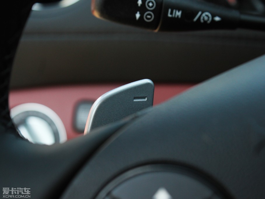 2011YSL SL 300 Grand Edition