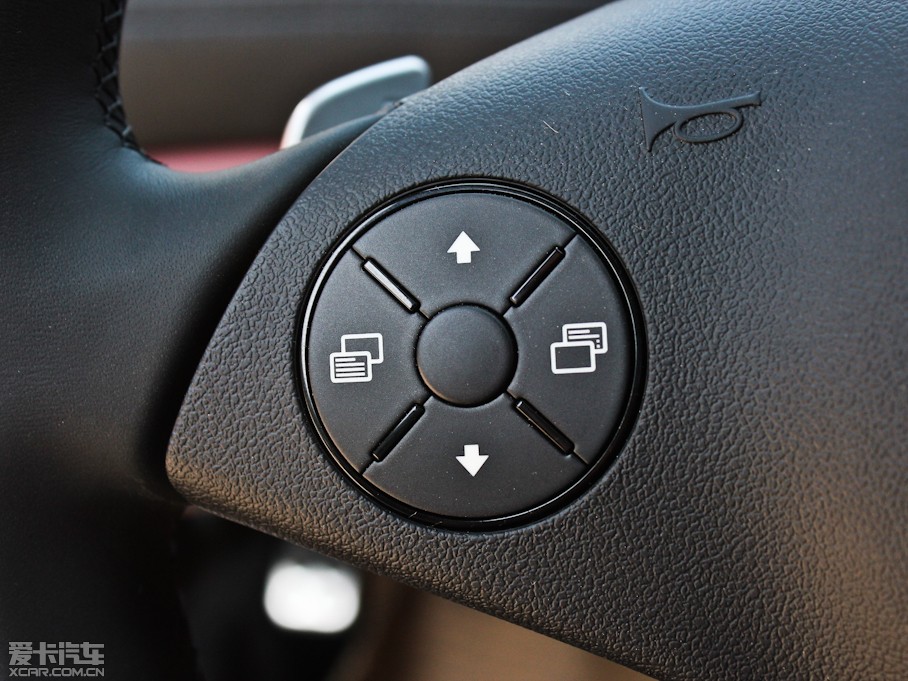 2011YSL SL 300 Grand Edition