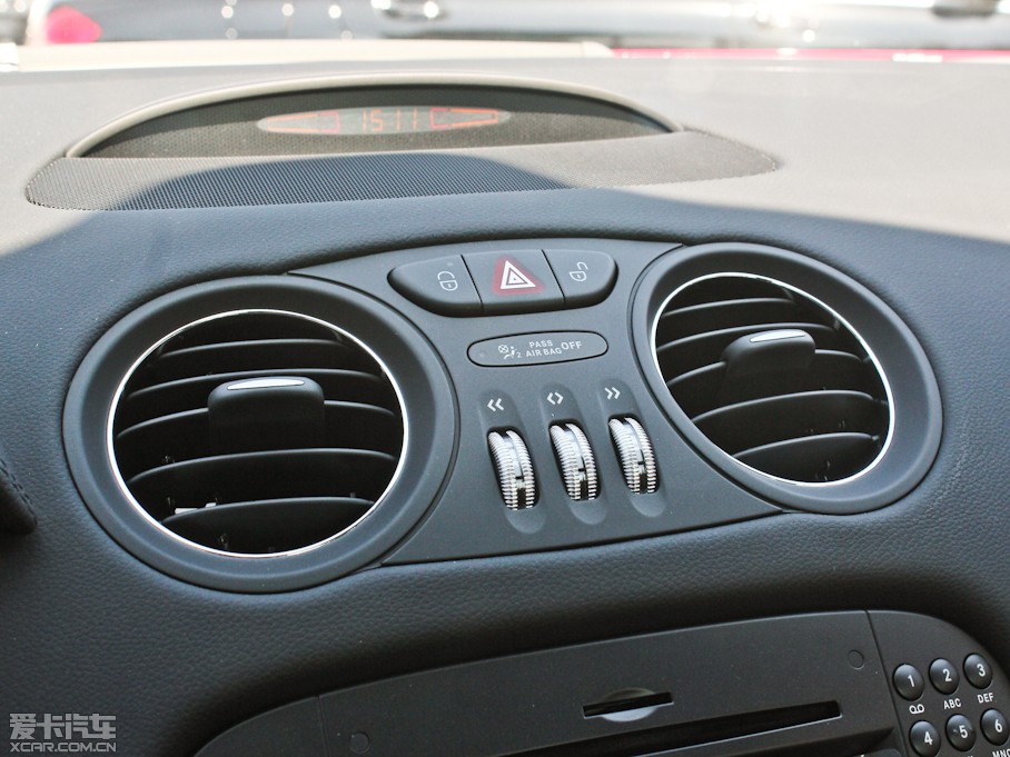 2011YSL SL 300 Grand Edition