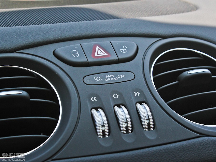 2011YSL SL 300 Grand Edition