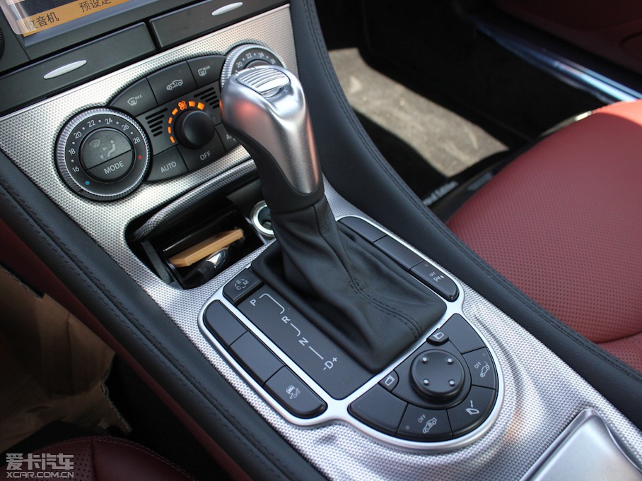 2011YSL SL 300 Grand Edition