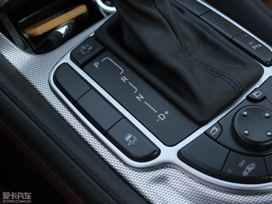 2011YSL SL 300 Grand Edition