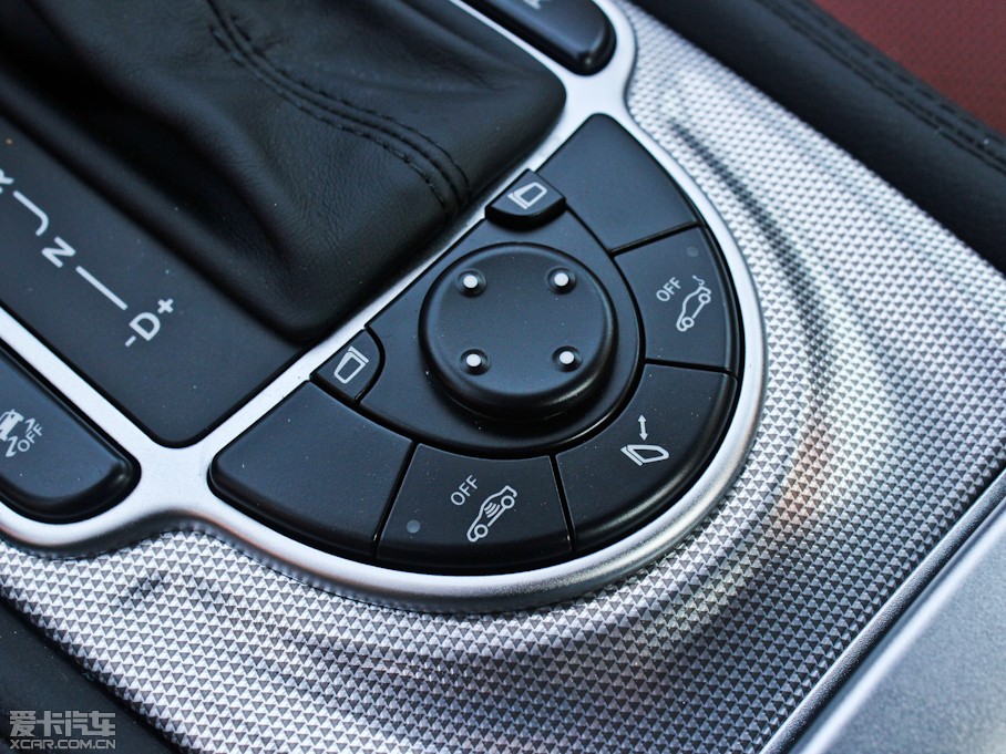 2011YSL SL 300 Grand Edition