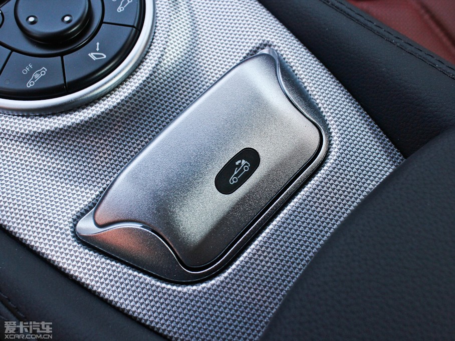 2011YSL SL 300 Grand Edition