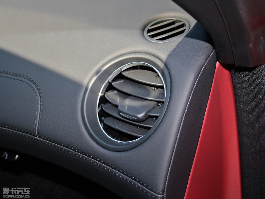 2011YSL SL 300 Grand Edition