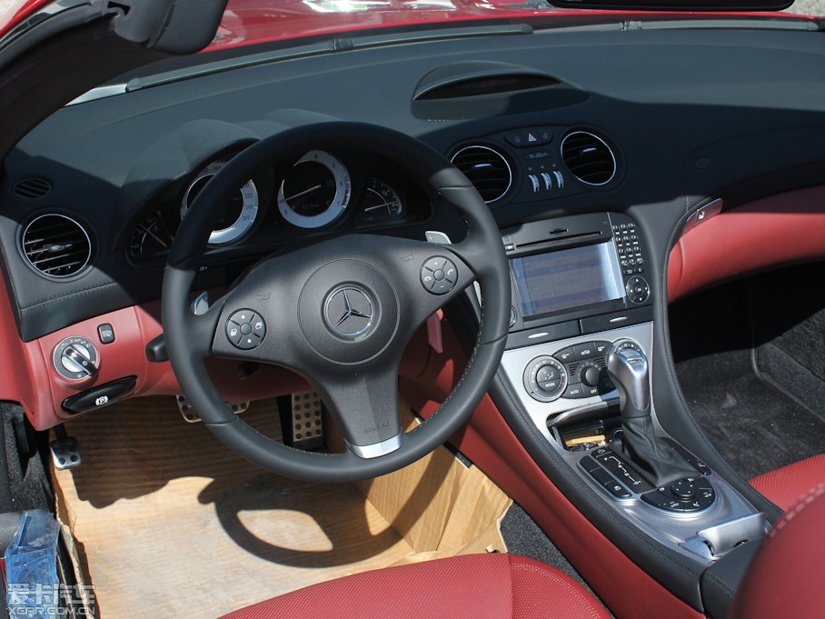 2011YSL SL 300 Grand Edition