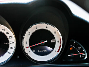 2011SL 300 Grand Edition п؅^