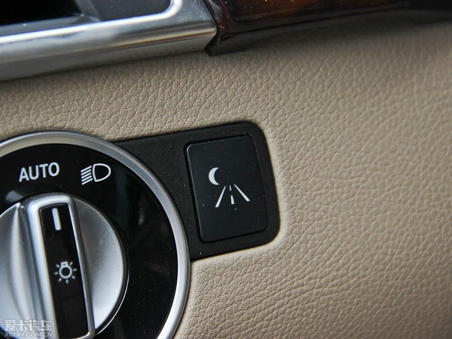 2012YM(j) ML 350 A