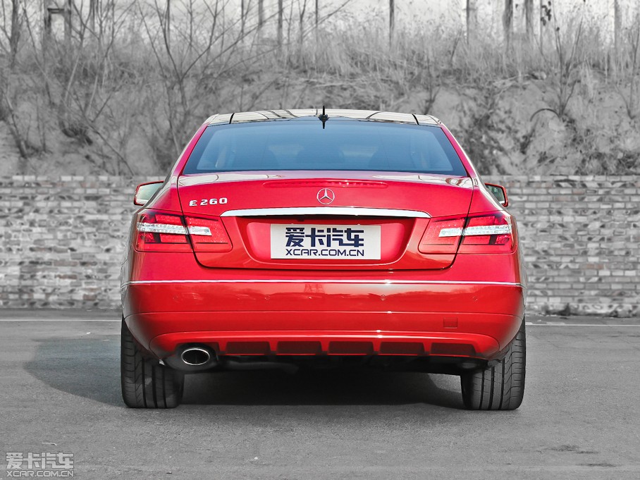 2011��YE���p�T E 260 CGI Coupe