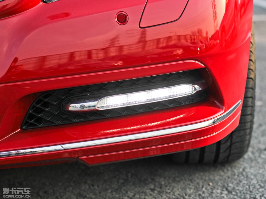 2011��YE���p�T E 260 CGI Coupe