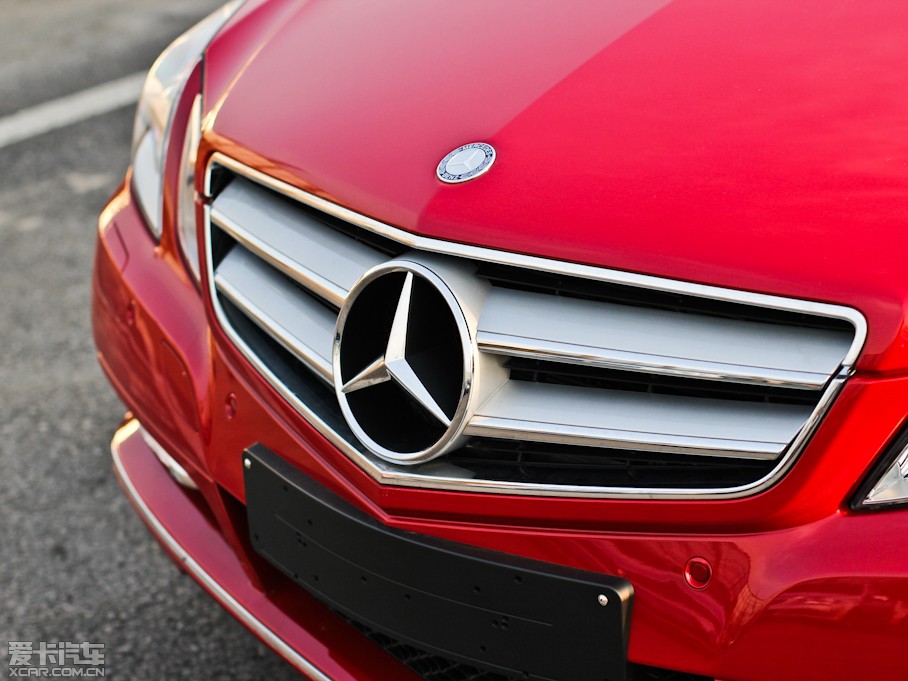 2011��YE���p�T E 260 CGI Coupe