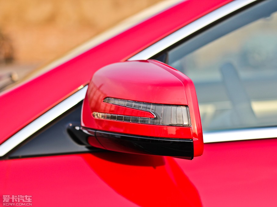 2011��YE���p�T E 260 CGI Coupe