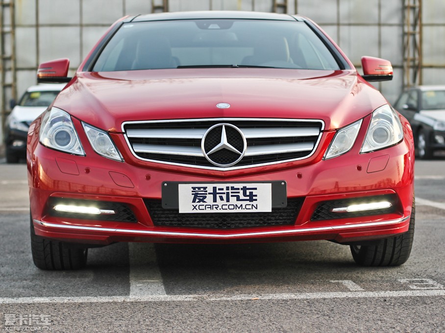 2011��YE���p�T E 260 CGI Coupe