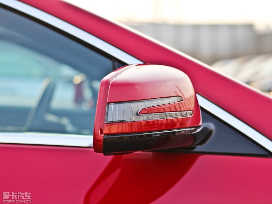 2011��YE���p�T E 260 CGI Coupe