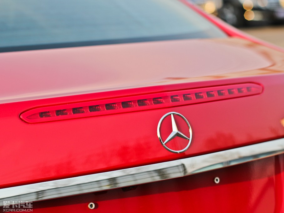 2011��YE���p�T E 260 CGI Coupe