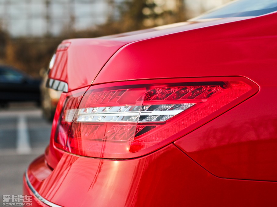 2011��YE���p�T E 260 CGI Coupe