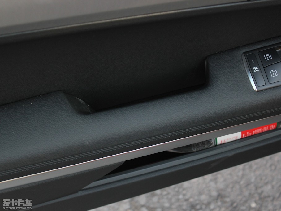 2011��YE���p�T E 260 CGI Coupe