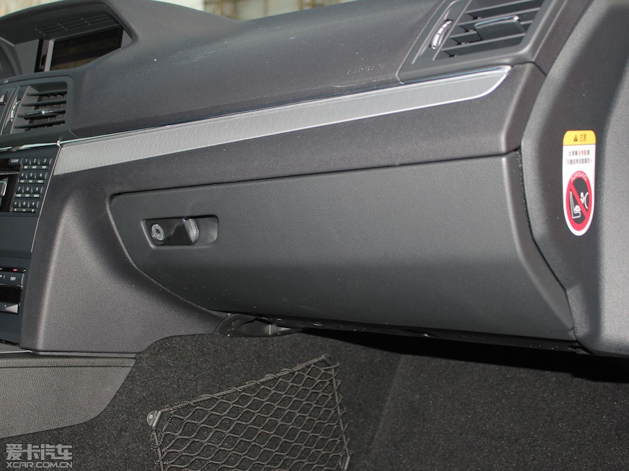 2011��YE���p�T E 260 CGI Coupe