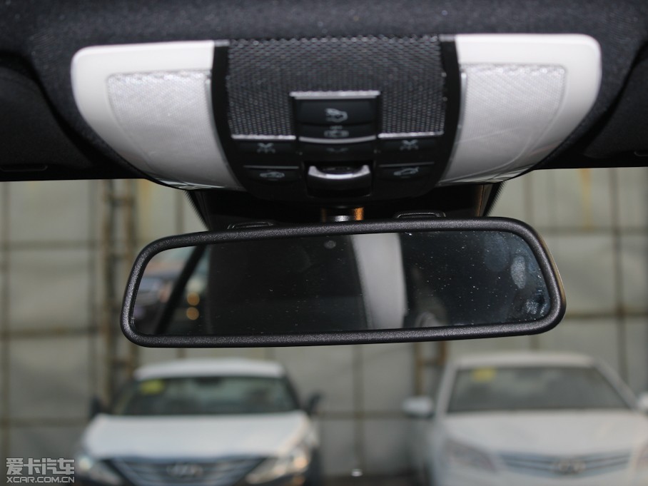 2011��YE���p�T E 260 CGI Coupe